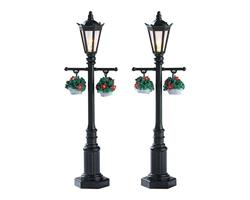 OLD ENGLISH LAMP POST BATTERY-OPERATED