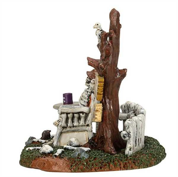 WELCOME TO THE BONEYARD-en