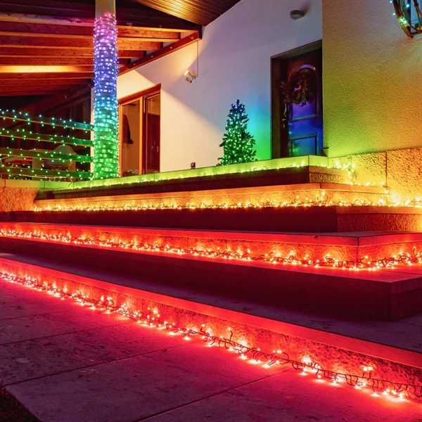 TWINKLY CLUSTER 400 LED RGB BLACK WIRE PLUG F-en