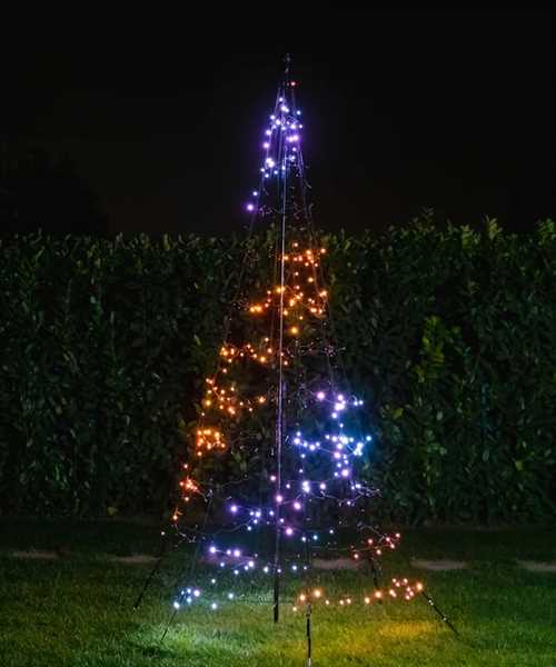 TWINKLY LIGHT TREE 500 LED RGBW POLE BLACK PLUG F-en