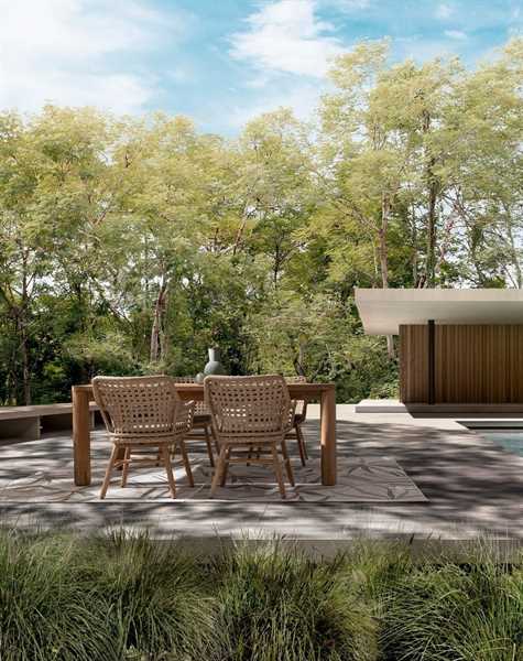 TAVOLO DA ESTERNO IN LEGNO DI TEAK MAVERICK CM.200X100X77H.