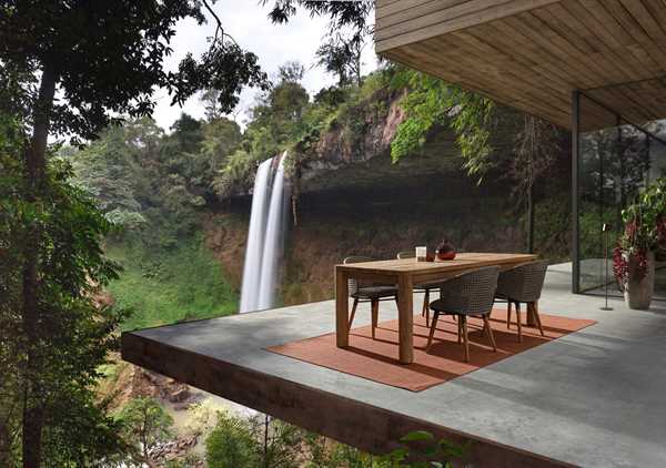 TAVOLO DA ESTERNO IN LEGNO DI TEAK MAVERICK CM.200X100X77H.