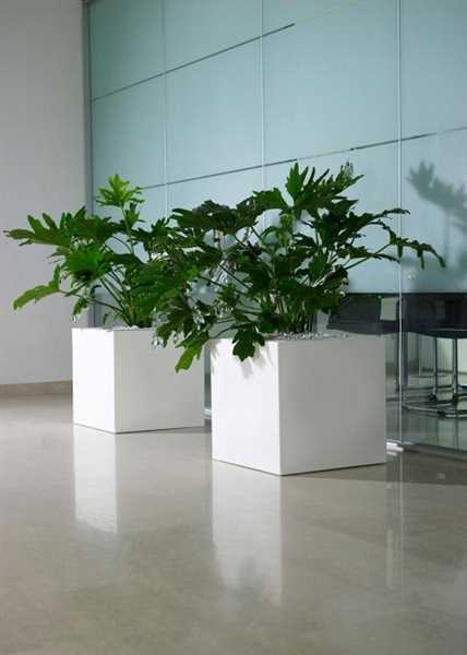 VASO DA ESTERNO IN RESINA QUADRATO KUBE BIANCO CM.40x40xH40