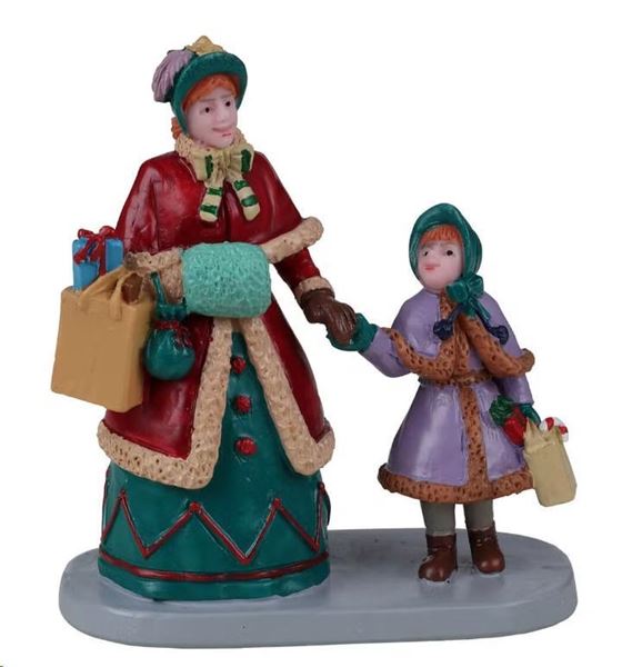 HOLIDAY SHOPPING WITH MUM