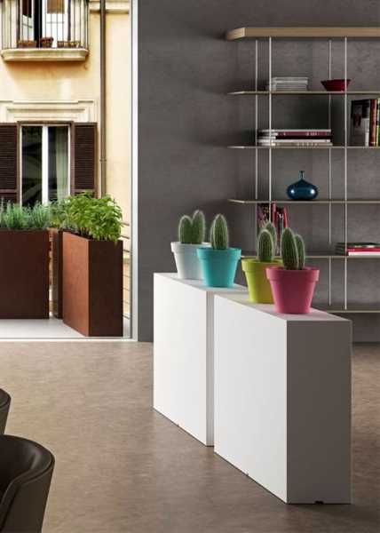 VASO CASSETTA DA ESTERNO KUBE HIGH SLIM NERO CM.80x25xH70