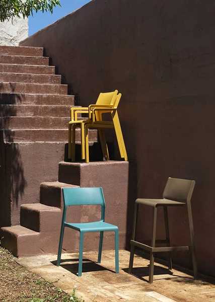 SEDIA IN POLIPROPILENE TRILL BISTROT SENAPE CM.45,5X52XH83